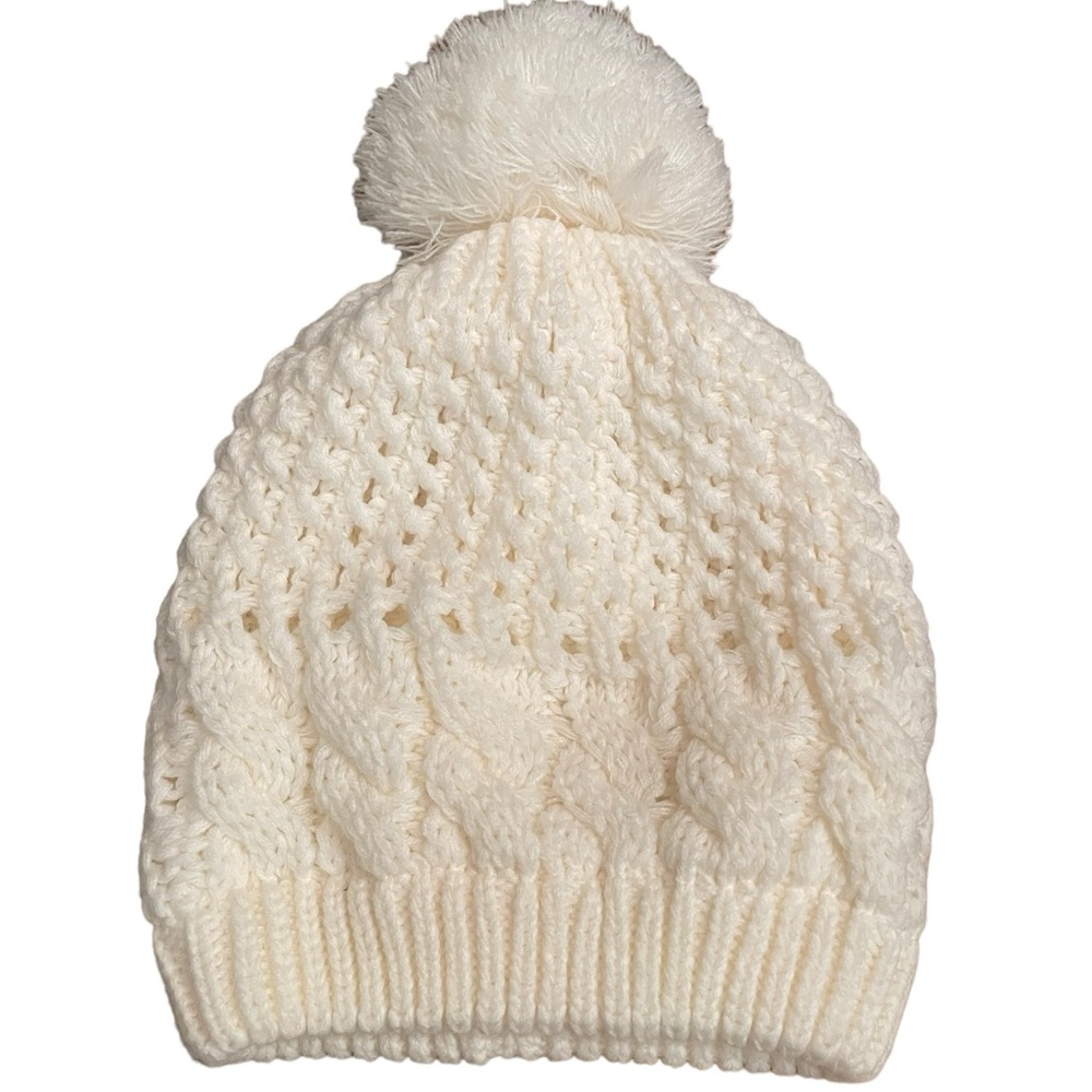 Woman’s winter hat, cable knit with Pom Pom,‎ off white